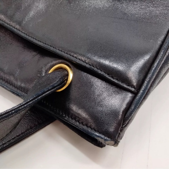 CHANEL CC LOGO STUDDED TOTE BAG - Picture 9 of 16